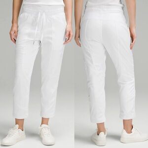 Lululemon Dance Studio Mid-Rise Cropped Pant White Size‎ 8 Athleisure Relaxed